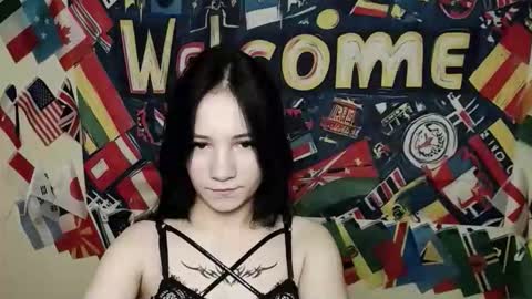 Snapshot of cutielady_ chatting on November 22, 2025, 7:07 am Emma online show from November 22, 2025, 7:07 am