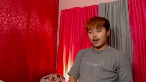 Snapshot of cutiepiejhon chatting on February 3, 2025, 9:29 pm cutiepiejhon online show from February 3, 2025, 9:29 pm