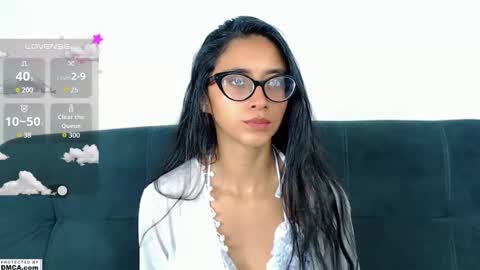 miss ari  online show from September 9, 2025, 10:04 am