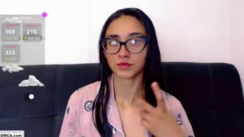 Snapshot of cutte_kitty_ chatting on June 29, 2026, 10:54 pm miss ari online show from June 29, 2026, 10:54 pm