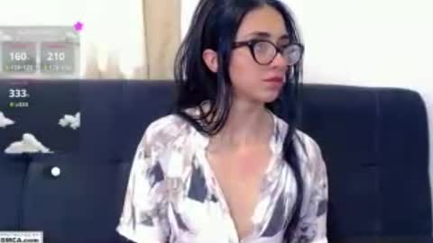 Snapshot of cutte_kitty_ chatting on July 4, 2026, 5:08 pm miss ari online show from July 4, 2026, 5:08 pm