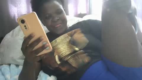 Snapshot of cuttie_baby chatting on November 24, 2025, 8:36 am cuttie_baby online show from November 24, 2025, 8:36 am