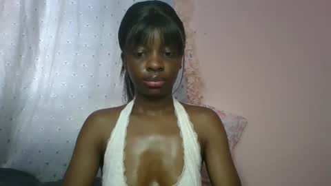 cutty_teshy online show from December 4, 2025, 6:44 am