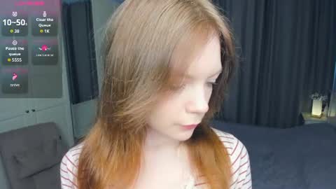 Snapshot of cuty_petite chatting on July 12, 2026, 5:31 am Anne online show from July 12, 2026, 5:31 am