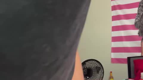 Snapshot of cy6er5lutt chatting on December 17, 2025, 6:14 pm nycki online show from December 17, 2025, 6:14 pm