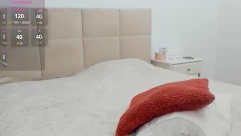 Snapshot of cyber_geisha chatting on October 26, 2025, 8:31 am Eva online show from October 26, 2025, 8:31 am