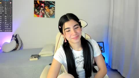 Snapshot of cyber_lizz chatting on December 12, 2024, 8:53 pm Liz online show from December 12, 2024, 8:53 pm