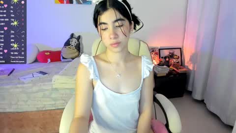 Snapshot of cyber_lizz chatting on February 26, 2025, 11:15 pm Liz online show from February 26, 2025, 11:15 pm