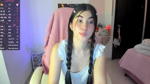 Snapshot of cyber_lizz chatting on November 14, 2025, 10:29 pm Liz online show from November 14, 2025, 10:29 pm