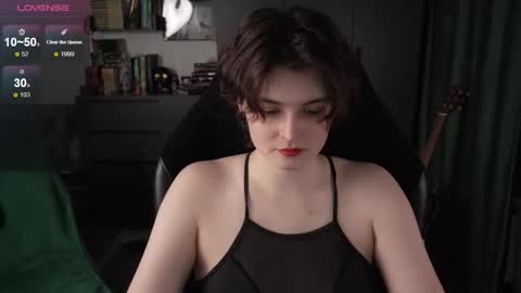 Helen Blossom online show from December 22, 2025, 9:01 pm