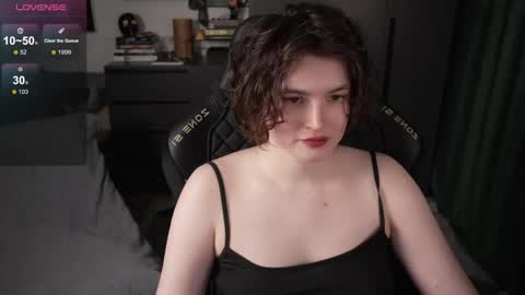 Snapshot of cybersamuraii chatting on May 20, 2026, 8:15 pm Helen Blossom online show from May 20, 2026, 8:15 pm