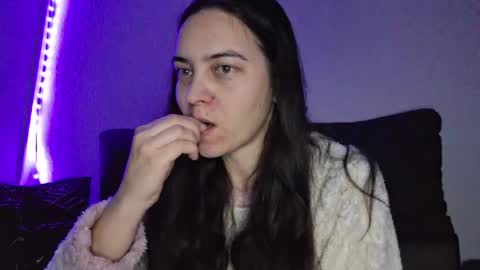 Snapshot of cyndee_winter chatting on December 17, 2024, 11:38 pm Cyndee Winter online show from December 17, 2024, 11:38 pm