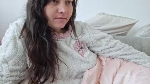 Snapshot of cyndee_winter chatting on September 29, 2025, 7:46 am Cyndee Winter online show from September 29, 2025, 7:46 am