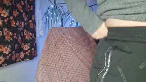 Snapshot of cyndee_winter chatting on January 14, 2026, 4:56 pm Cyndee Winter online show from January 14, 2026, 4:56 pm