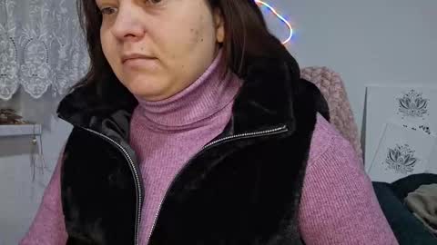 Snapshot of cyndee_winter chatting on February 2, 2026, 6:06 pm Cyndee Winter online show from February 2, 2026, 6:06 pm