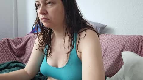 Snapshot of cyndee_winter chatting on June 7, 2026, 12:31 pm Cyndee Winter online show from June 7, 2026, 12:31 pm