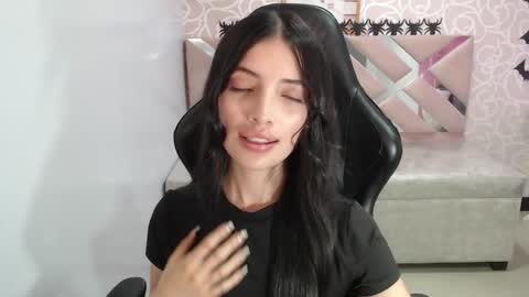 Snapshot of cynthia_ch chatting on October 23, 2025, 3:50 am CINTIA ARAUJO online show from October 23, 2025, 3:50 am