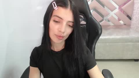 Snapshot of cynthia_ch chatting on November 9, 2025, 11:52 am CINTIA ARAUJO online show from November 9, 2025, 11:52 am