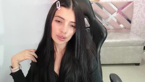 Snapshot of cynthia_ch chatting on November 11, 2025, 2:55 am CINTIA ARAUJO online show from November 11, 2025, 2:55 am