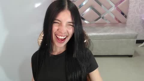 Snapshot of cynthia_ch chatting on November 19, 2025, 4:01 am CINTIA ARAUJO online show from November 19, 2025, 4:01 am