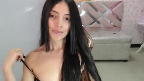 Snapshot of cynthia_ch chatting on November 25, 2025, 3:28 am CINTIA ARAUJO online show from November 25, 2025, 3:28 am