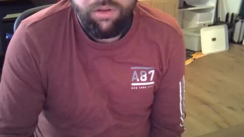 Snapshot of cyrsug chatting on December 3, 2025, 12:36 pm cyrsug online show from December 3, 2025, 12:36 pm