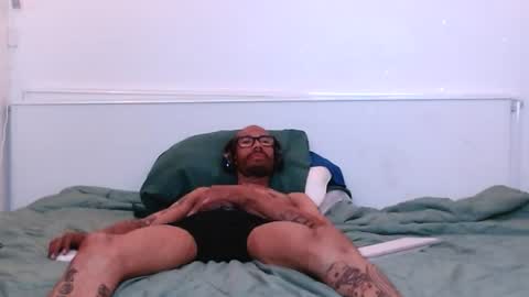 Snapshot of cyrusveal3 chatting on June 20, 2026, 9:34 am SkinnyTattedGuy online show from June 20, 2026, 9:34 am