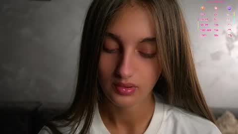 Snapshot of czamabech chatting on May 11, 2026, 1:11 am Isabella online show from May 11, 2026, 1:11 am
