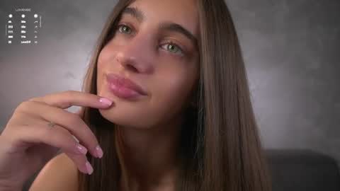 Isabella online show from July 16, 2026, 11:22 pm