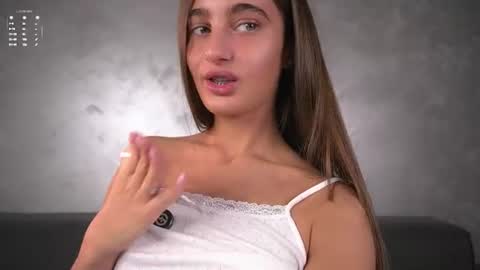 Isabella online show from July 22, 2026, 1:08 am