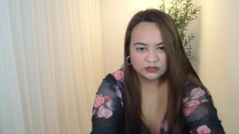 Snapshot of czarinna_ chatting on June 6, 2026, 9:30 pm Czarinna online show from June 6, 2026, 9:30 pm