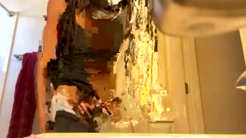 Snapshot of d1domoo chatting on June 29, 2026, 4:29 pm d1domoo online show from June 29, 2026, 4:29 pm