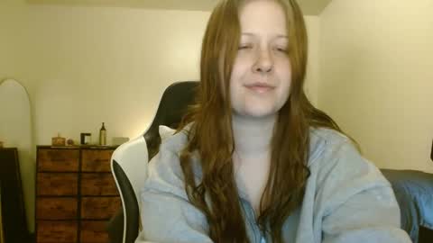 Snapshot of d_a_i_s_y chatting on March 5, 2025, 2:34 pm Daisy online show from March 5, 2025, 2:34 pm