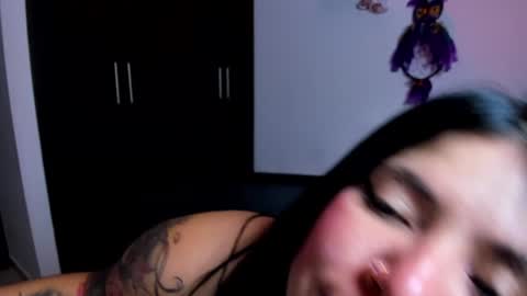 Snapshot of daahanna_ chatting on December 22, 2024, 5:12 am Ailyn online show from December 22, 2024, 5:12 am