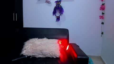 Snapshot of daahanna_ chatting on December 24, 2024, 1:49 am Ailyn online show from December 24, 2024, 1:49 am