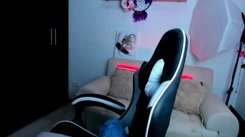 Snapshot of daahanna_ chatting on November 28, 2025, 2:14 am Ailyn online show from November 28, 2025, 2:14 am