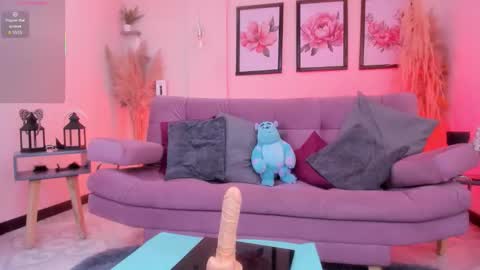 Snapshot of daaniela_moon chatting on November 7, 2025, 12:05 pm Daniela online show from November 7, 2025, 12:05 pm