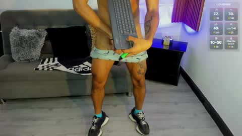 Snapshot of daarkomalfoy chatting on December 19, 2024, 12:02 am Mauricio online show from December 19, 2024, 12:02 am