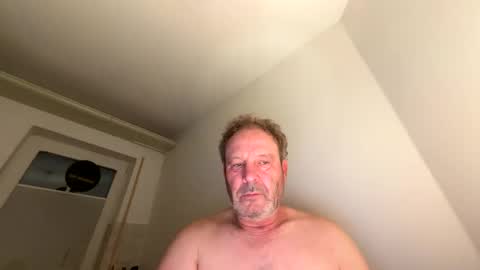 dachdecker7269 online show from February 18, 2026, 5:03 am