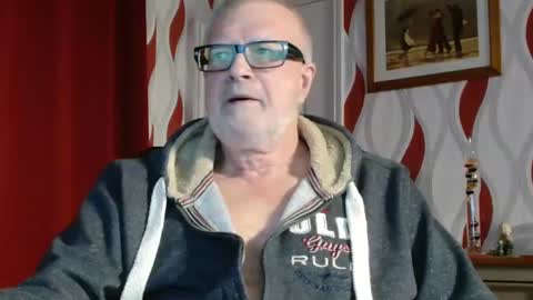 Snapshot of daddiescockforyou chatting on December 2, 2024, 9:17 pm Brian ... online show from December 2, 2024, 9:17 pm