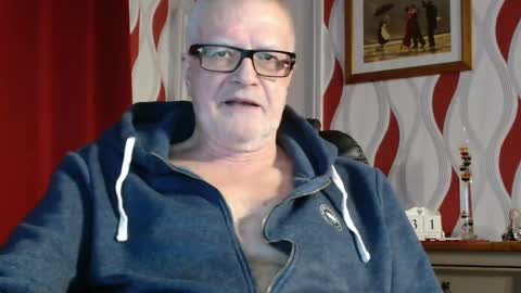 Snapshot of daddiescockforyou chatting on December 31, 2024, 8:45 pm Brian ... online show from December 31, 2024, 8:45 pm