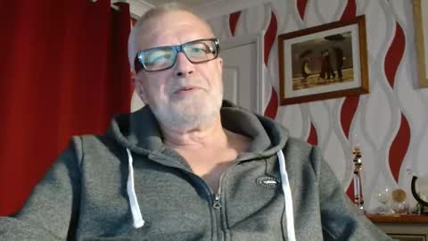 Snapshot of daddiescockforyou chatting on October 9, 2025, 8:07 pm Brian ... online show from October 9, 2025, 8:07 pm