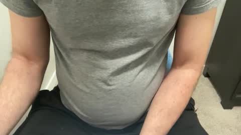 daddnextdoor online show from February 4, 2026, 11:42 pm