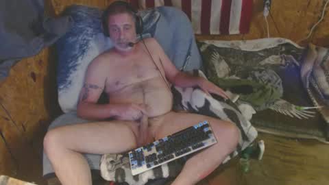 Snapshot of daddy38345 chatting on October 5, 2025, 1:37 am daddy38345 online show from October 5, 2025, 1:37 am