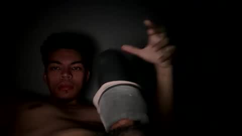 Snapshot of daddy_long_legs25 chatting on June 8, 2026, 3:18 am daddy_long_legs25 online show from June 8, 2026, 3:18 am