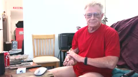 Snapshot of daddydave6400 chatting on May 16, 2026, 6:50 pm daddydave6400 online show from May 16, 2026, 6:50 pm