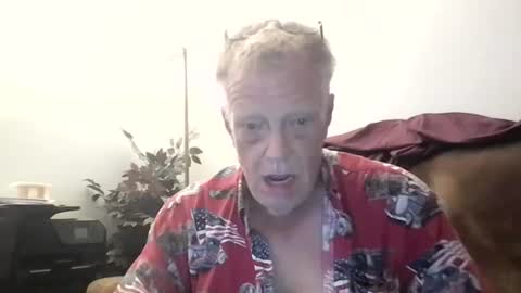 Snapshot of daddydave6400 chatting on July 10, 2026, 7:23 am daddydave6400 online show from July 10, 2026, 7:23 am