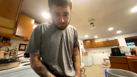 Snapshot of daddydic120402 chatting on October 19, 2025, 1:12 pm daddydic120402 online show from October 19, 2025, 1:12 pm