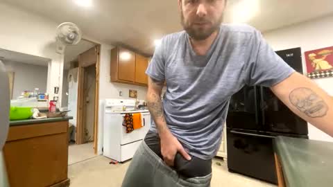 Snapshot of daddydic120402 chatting on October 24, 2025, 1:29 pm daddydic120402 online show from October 24, 2025, 1:29 pm