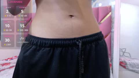 Snapshot of daddyissuesss_ chatting on October 7, 2025, 7:22 pm JAZMIN online show from October 7, 2025, 7:22 pm